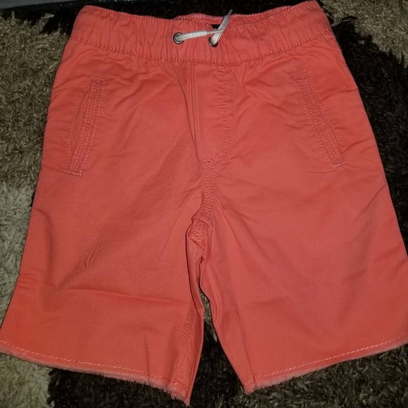 Toddler boys OshKosh shorts Nwt - Picture 2 of 2